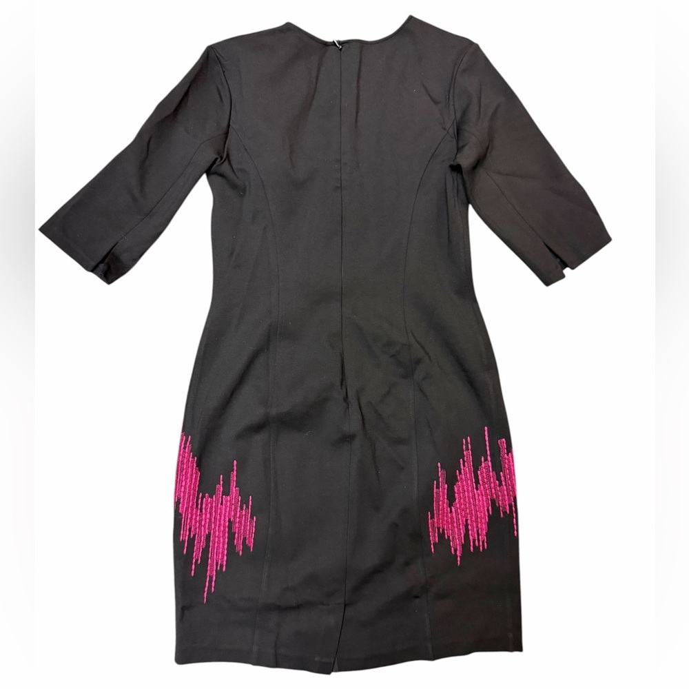 Josie Natori Black Ponte Dress Pink Waveform Graphic Sheath NWT 8 - Picture 3 of 11